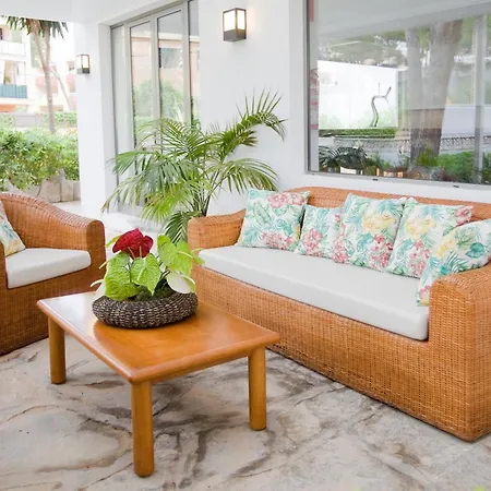 Hotel Petit Garden By Flacalco